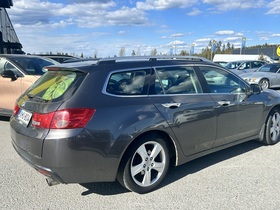 Honda Accord vaihtoauto
