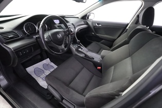 Honda Accord vaihtoauto