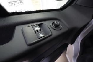 Opel Vivaro vaihtoauto