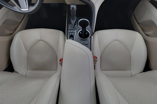 Toyota Camry vaihtoauto