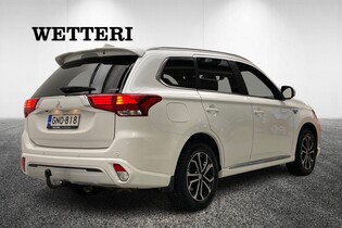 Mitsubishi Outlander PHEV vaihtoauto