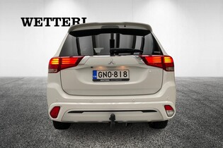 Mitsubishi Outlander PHEV vaihtoauto