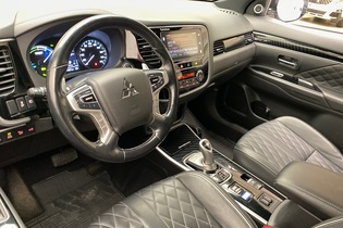 Mitsubishi Outlander PHEV vaihtoauto
