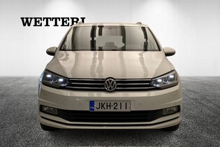 Volkswagen Touran vaihtoauto