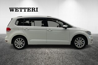 Volkswagen Touran vaihtoauto