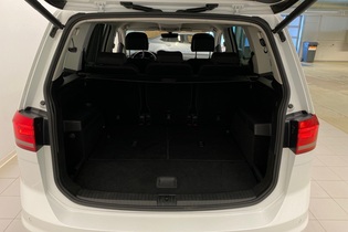Volkswagen Touran vaihtoauto