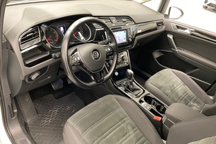 Volkswagen Touran vaihtoauto