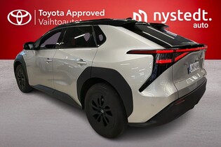 Toyota bZ4X vaihtoauto