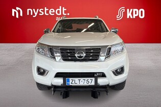 Nissan Navara vaihtoauto