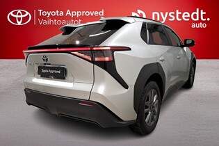 Toyota bZ4X vaihtoauto