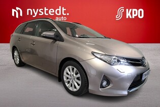 Toyota Auris vaihtoauto