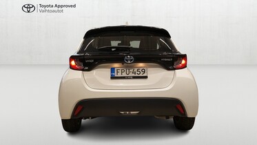 Toyota Yaris vaihtoauto