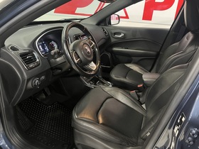 Jeep Compass vaihtoauto