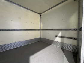 Nissan NV400 vaihtoauto