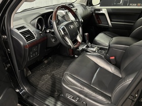 Toyota Land Cruiser vaihtoauto