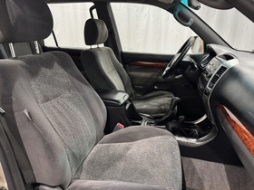 Toyota Land Cruiser vaihtoauto