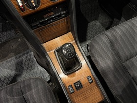 Mercedes-Benz 230 vaihtoauto