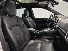 Porsche Cayenne vaihtoauto