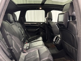 Porsche Cayenne vaihtoauto