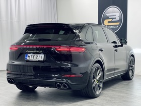Porsche Cayenne vaihtoauto