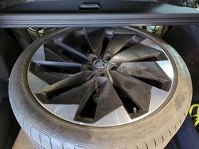 Skoda Enyaq vaihtoauto