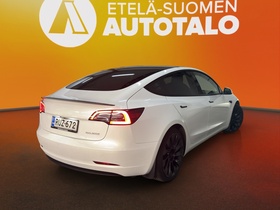 Tesla Model 3 vaihtoauto