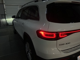 Mercedes-Benz EQB vaihtoauto