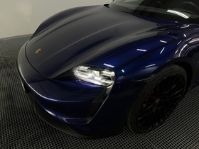 Porsche Taycan vaihtoauto