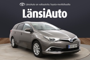 Toyota Auris vaihtoauto