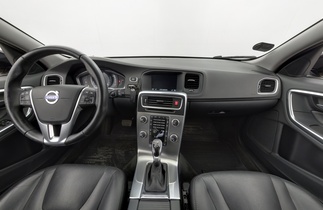 Volvo V60 Cross Country vaihtoauto