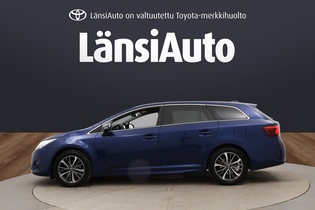 Toyota Avensis vaihtoauto