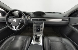 Volvo V70 vaihtoauto