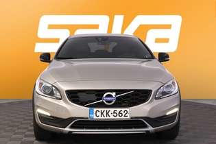 Volvo S60 Cross Country vaihtoauto