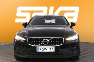Volvo V60 Cross Country vaihtoauto