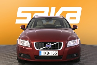 Volvo V70 vaihtoauto