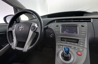 Toyota Prius Plug-in vaihtoauto