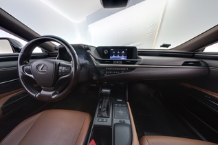 Lexus ES vaihtoauto