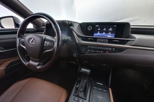 Lexus ES vaihtoauto