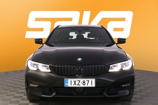 BMW 330 vaihtoauto