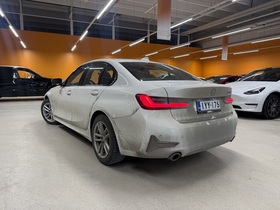 BMW 330 vaihtoauto
