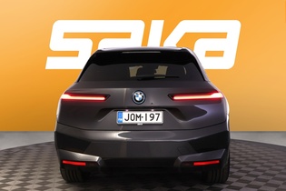 BMW iX vaihtoauto