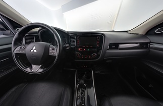Mitsubishi Outlander vaihtoauto
