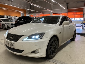 Lexus IS vaihtoauto