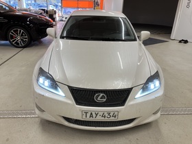 Lexus IS vaihtoauto