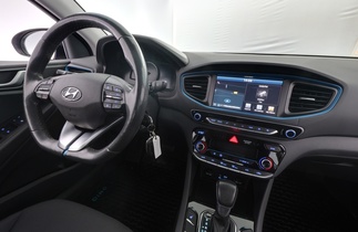 Hyundai IONIQ hybrid vaihtoauto