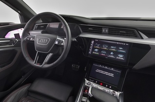 Audi Q8 e-tron vaihtoauto
