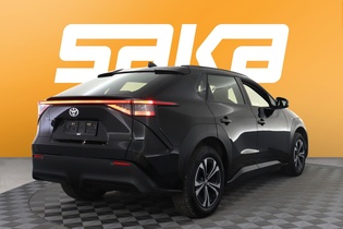 Toyota bZ4X vaihtoauto