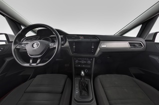 Volkswagen Touran vaihtoauto