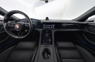 Porsche Taycan vaihtoauto