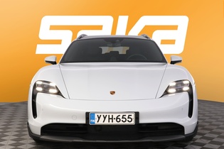 Porsche Taycan vaihtoauto